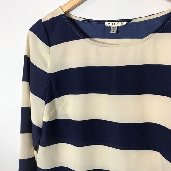 URBAN OUTFITTERS COPE Striped Slit Back Top - Picture 6 of 8